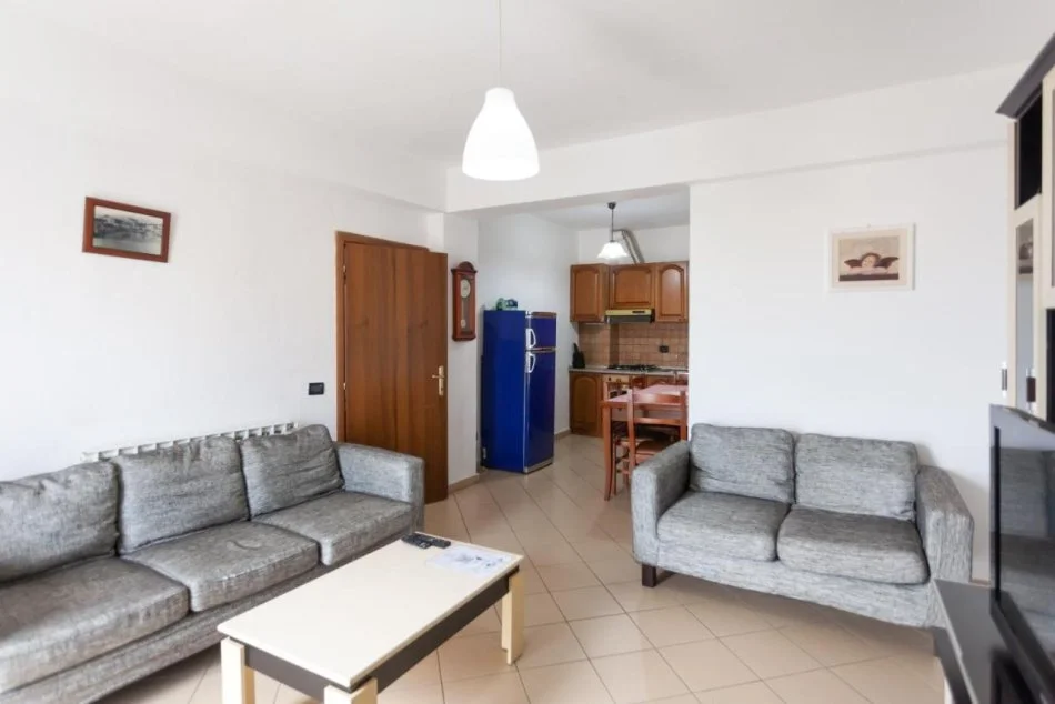 Durres, jepet me qera apartament 2+1+Aneks+Ballkon , 90 m² 350 € (Vollga)