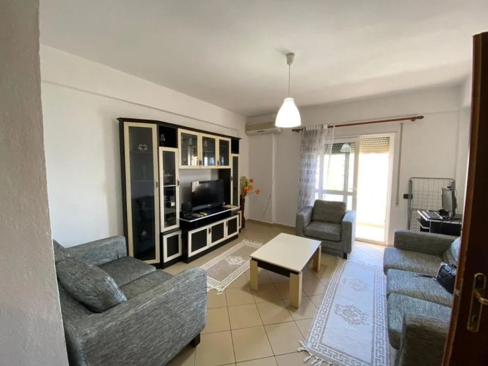 Durres, jepet me qera apartament 2+1+Aneks+Ballkon , 90 m² 350 € (Vollga)