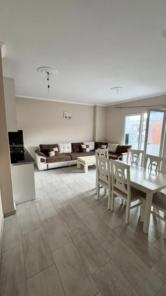 Durres, shitet apartament 1+1+Ballkon , 75 m² 75.000 € (Plazh Durres, Rruga Pavaresia)