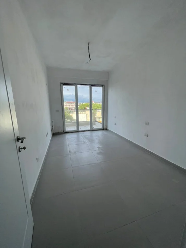 Durres, shitet apartament 2+1+Aneks+Ballkon Kati 4, 94 m² 141.000 € (GOLEM DURRES)