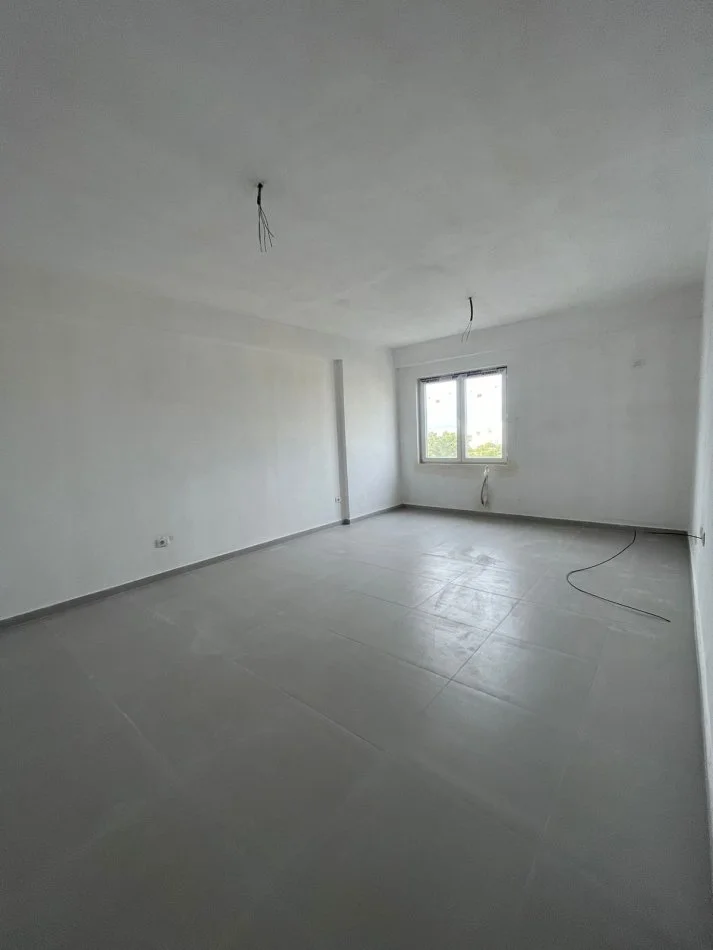 Durres, shitet apartament 2+1+Aneks+Ballkon Kati 4, 94 m² 141.000 € (GOLEM DURRES)