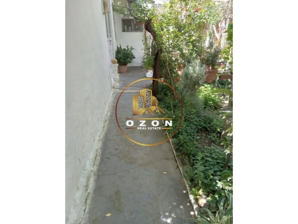 Shtëpi Private në Shitje tek Rruga Mujo Ulqinaku, Durrës!