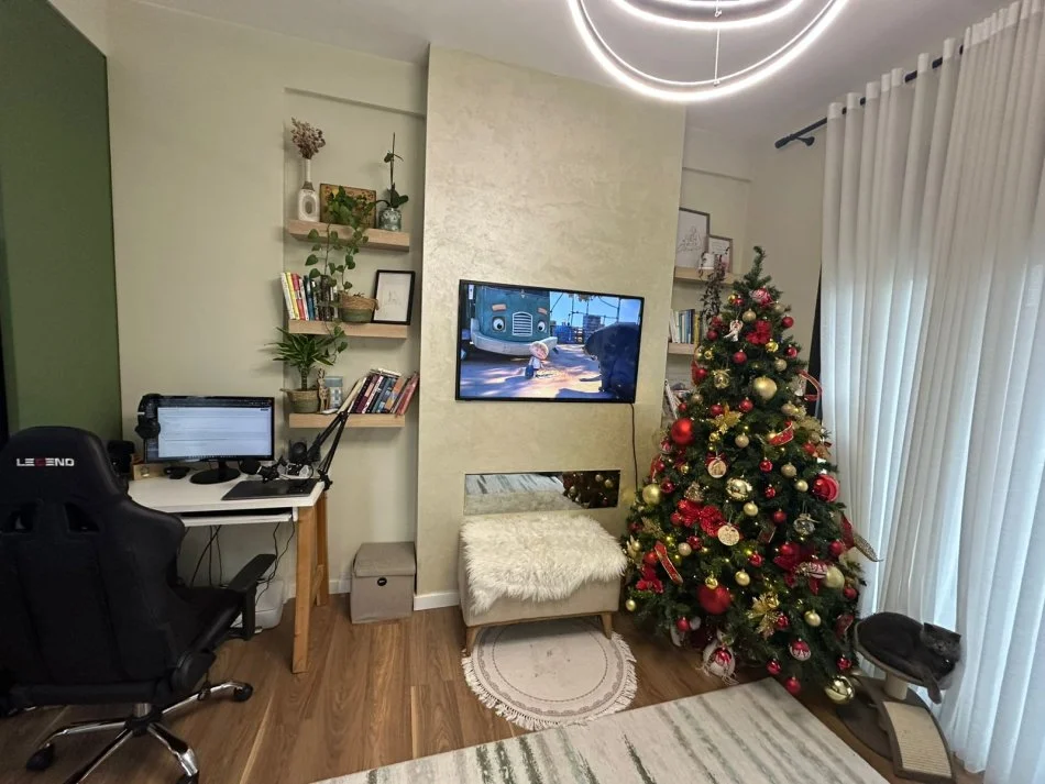 Tirane, jepet me qera apartament 2+1 Kati 4, 115 m² 1.800 € (Rruga e Kosovareve)