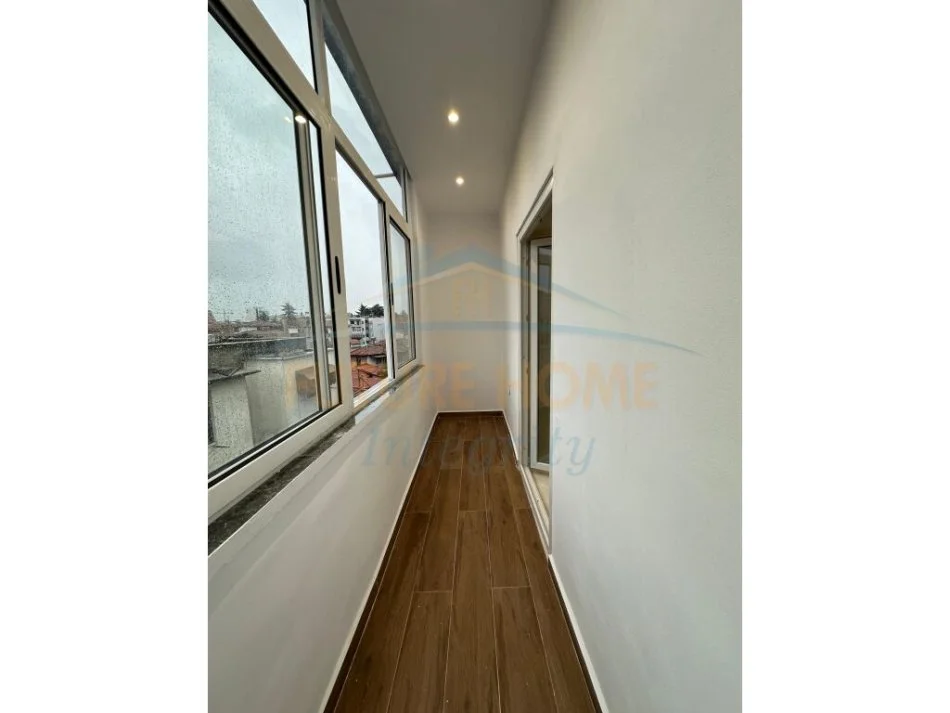 Tirane, shitet apartament 1+1 Kati 4, 49 m² 125.000 € (RRUGA E DURESIT TIRANE)