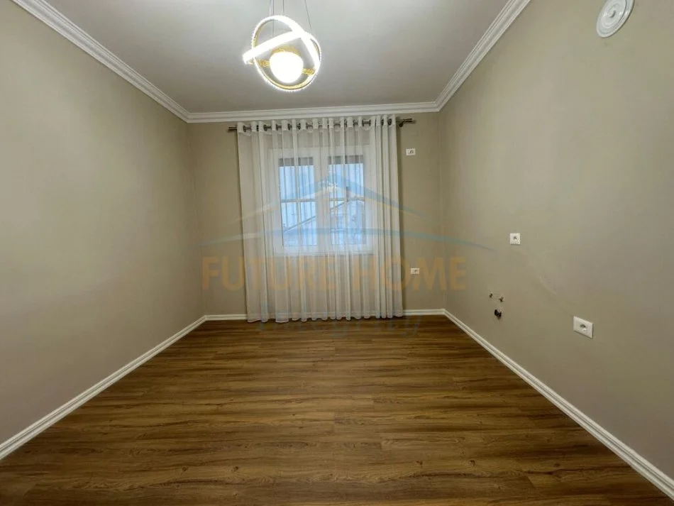 Tirane, shitet apartament 1+1 Kati 4, 49 m² 125.000 € (RRUGA E DURESIT TIRANE)