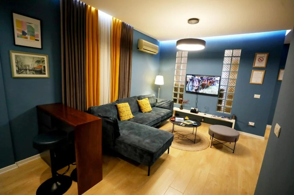 Tirane, jepet me qera apartament 2+1 , 1.000 € (Tajvani)