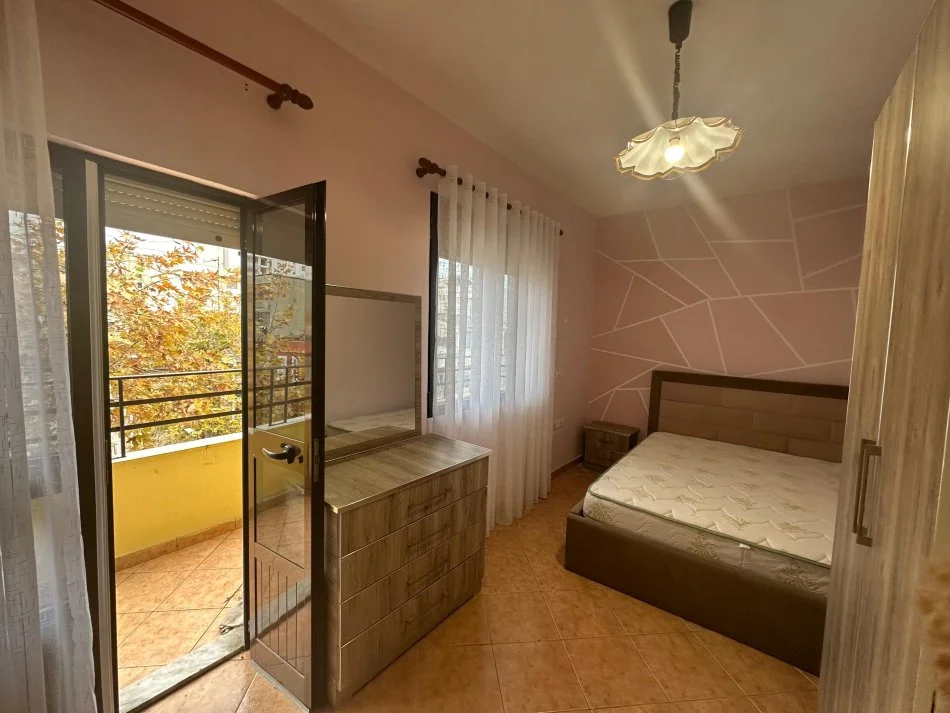 Durres, jepet me qera apartament Kati 2, 70 m² 300 € (Pranvera, Durres)