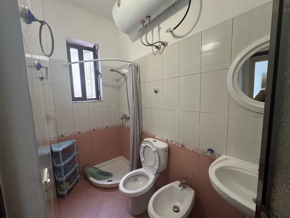 Durres, jepet me qera apartament Kati 2, 70 m² 300 € (Pranvera, Durres)