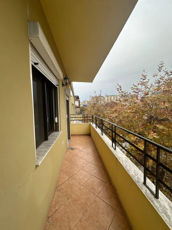 Durres, jepet me qera apartament Kati 2, 70 m² 300 € (Pranvera, Durres)