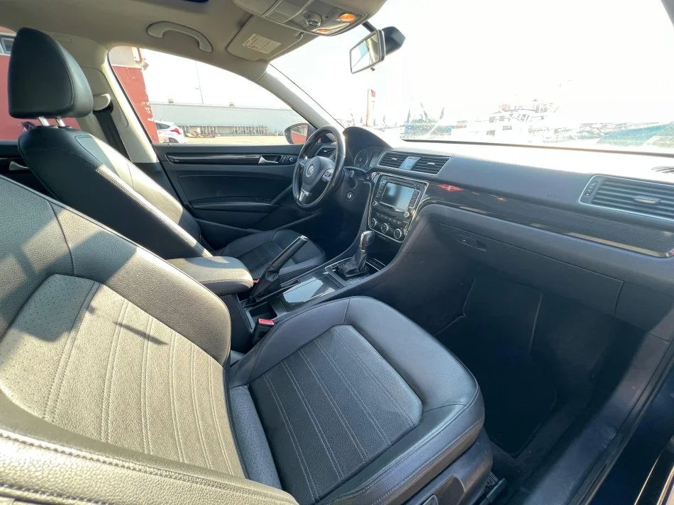 Durres, shitet makine Volkswagen Benzin+Gaz, blu automatik Klima 270.000 km 7.300 €