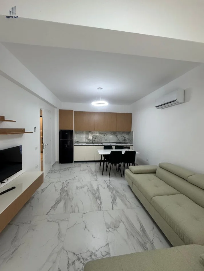 Tirane, jepet me qera apartament 1+1 Kati 2, 70 m² 450 € (Astir)