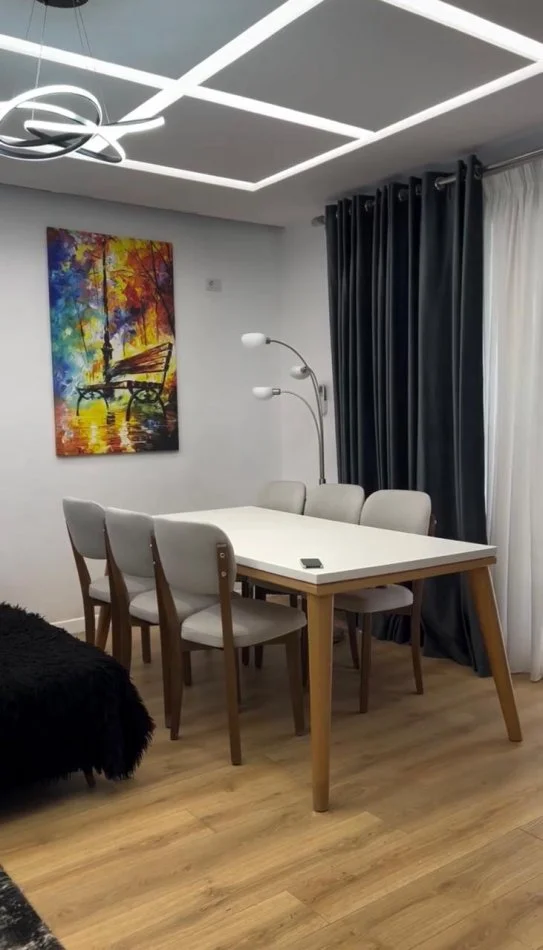 Tirane, jepet me qera apartament Kati 1, 120 m² 1.000 € (Liqeni i Thatë.)