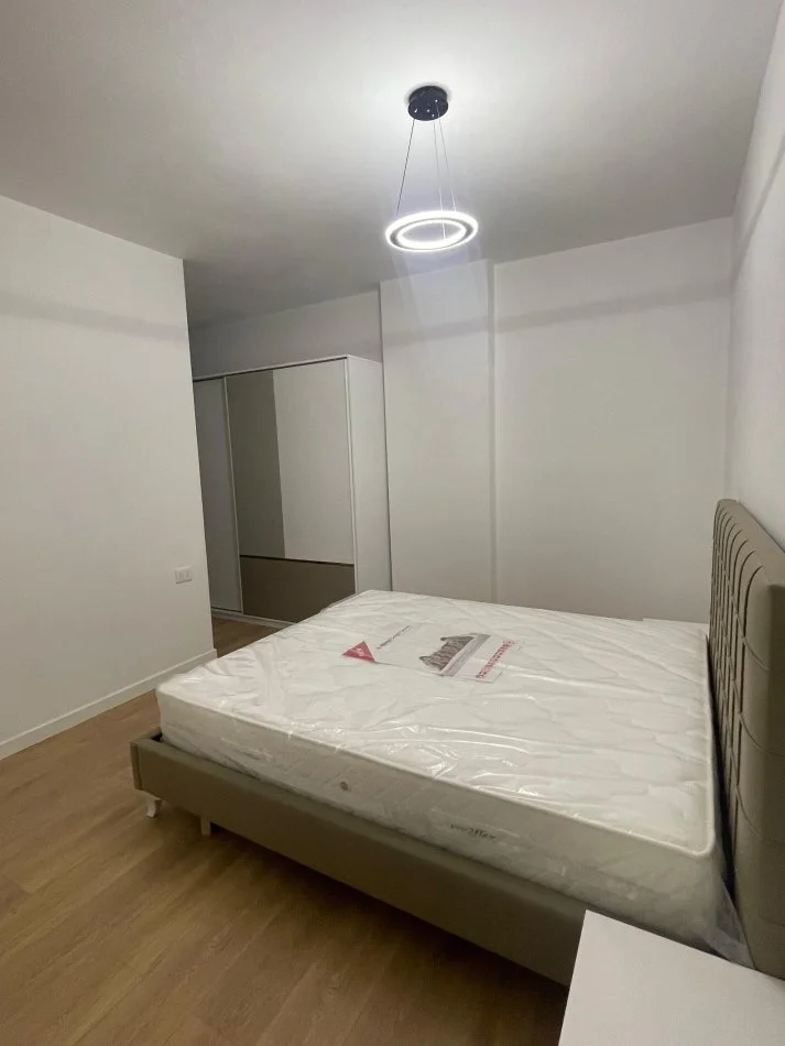 Tirane,  Apartament 1+1 me qira Kati 4, 79 m² 650 € (Ish Profarma)