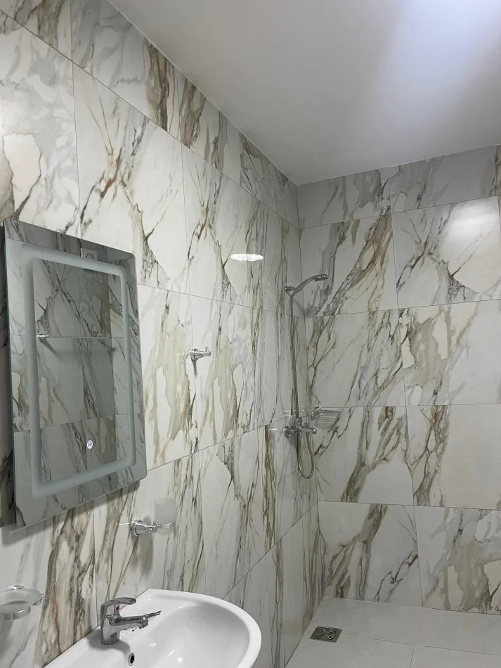 Tirane,  Apartament 1+1 me qira Kati 4, 79 m² 650 € (Ish Profarma)