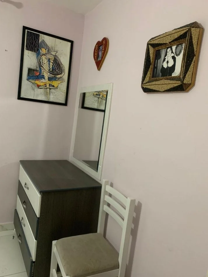 Durres, jepet me qera apartament 1+1+Ballkon Kati 3, 56 m² 250 € (Tregu i madh Industrial)