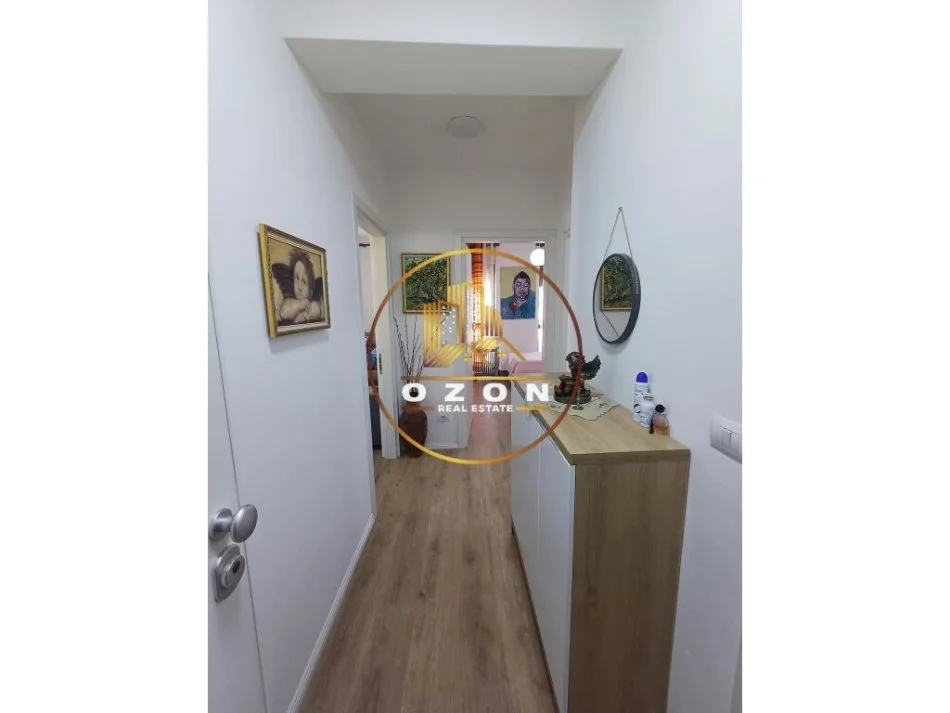 Shitet apartament 2+1+2 tek Kompleksi Mangalem , Ali Demi!