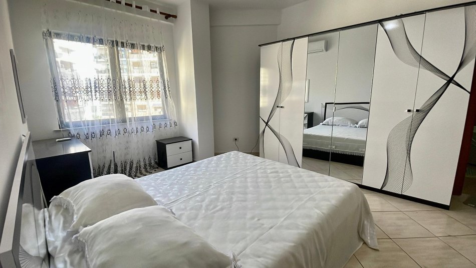 Tirane, shitet apartament 2+1+Aneks+Ballkon Kati 4, 116 m² 210.000 € (Stacioni i Trenit)