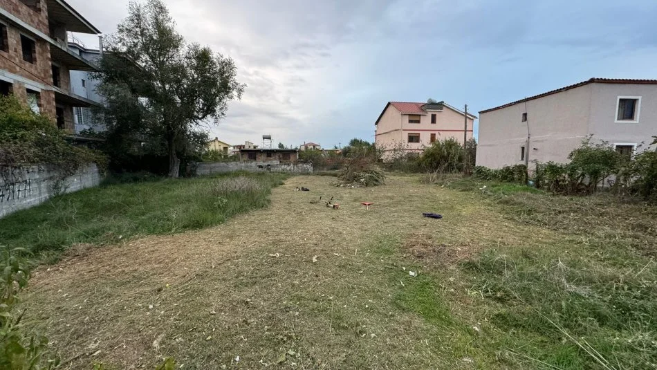 Durres, shitet truall , 850 m² 105.000 € (Plazh)