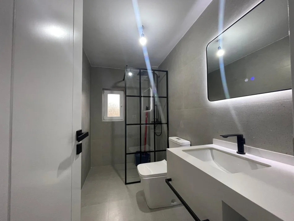 Tirane, jepet me qera apartament 2+1 Kati 3, 60 m² 700€ (Rruga Mine Peza)