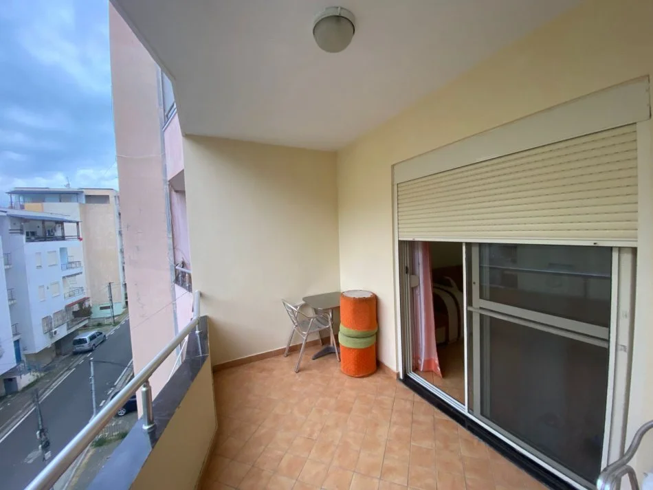 Durres, shitet apartament 1+1+Ballkon Kati 3, 70 m² 77.000 € (Shkembi i Kavajes)