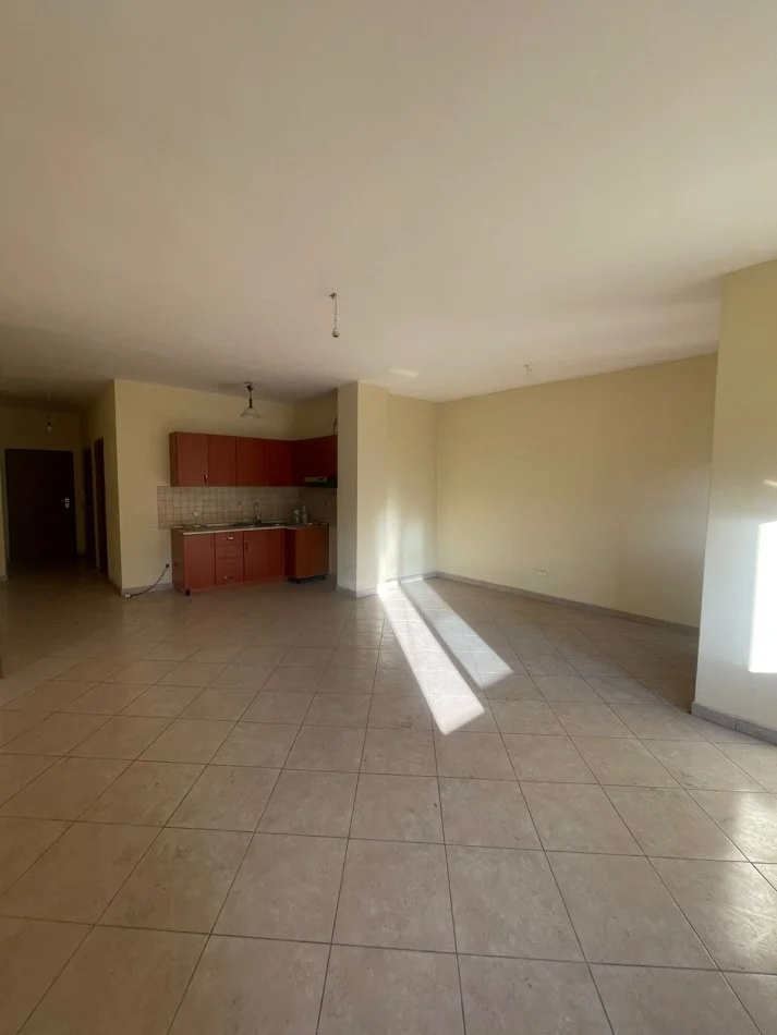 Durres, shitet apartament 2+1+Aneks+Ballkon Kati 7, 104 m² 87.000 € (Ish Rajoni)