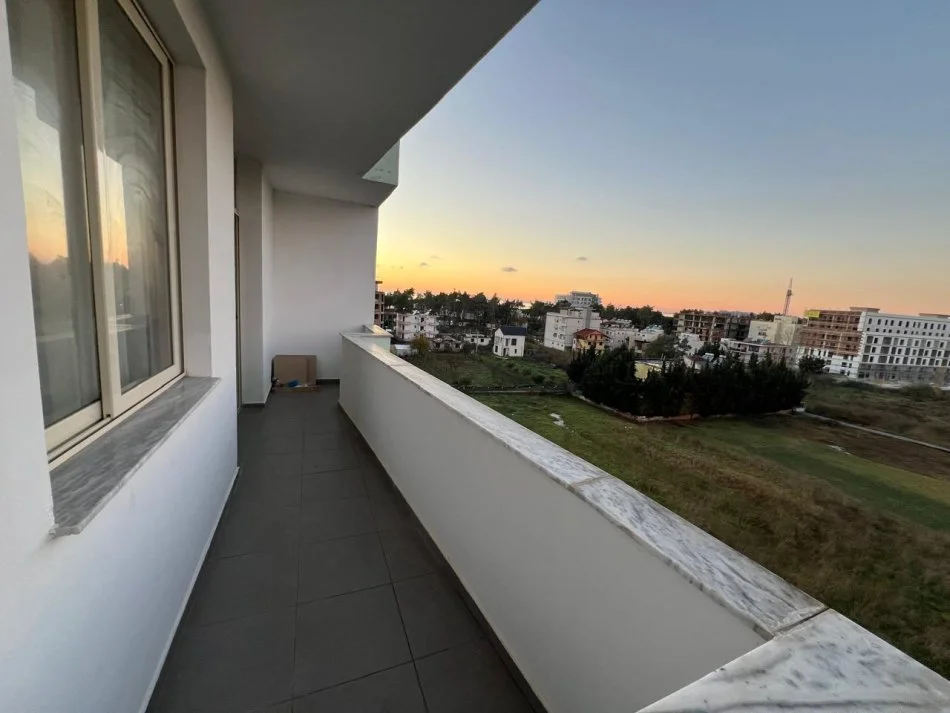 Durres, shitet apartament 2+1 Kati 5, 84 m² 82.000 € (Golem)