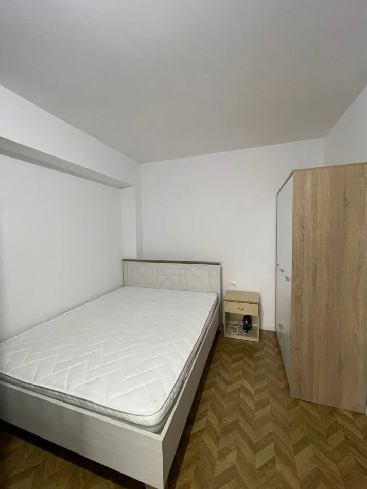 Tirane, jepet me qera garsonier 1+1 Kati 2, 40 m² 500 € (bllok)