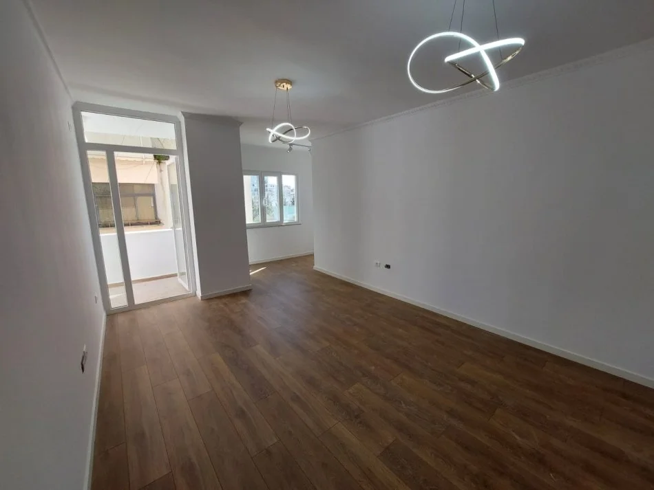 Tirane, shitet apartament 2+1 Kati 5, 90 m² (RR.DIBRES)