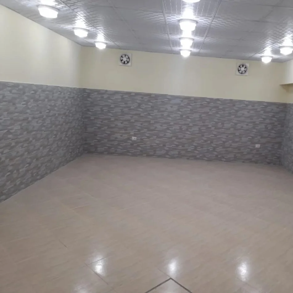 Tirane, shes dyqan Kati 0, 124 m² 169.000 € (Vasil Shanto Rruga Viktor eftemiu)