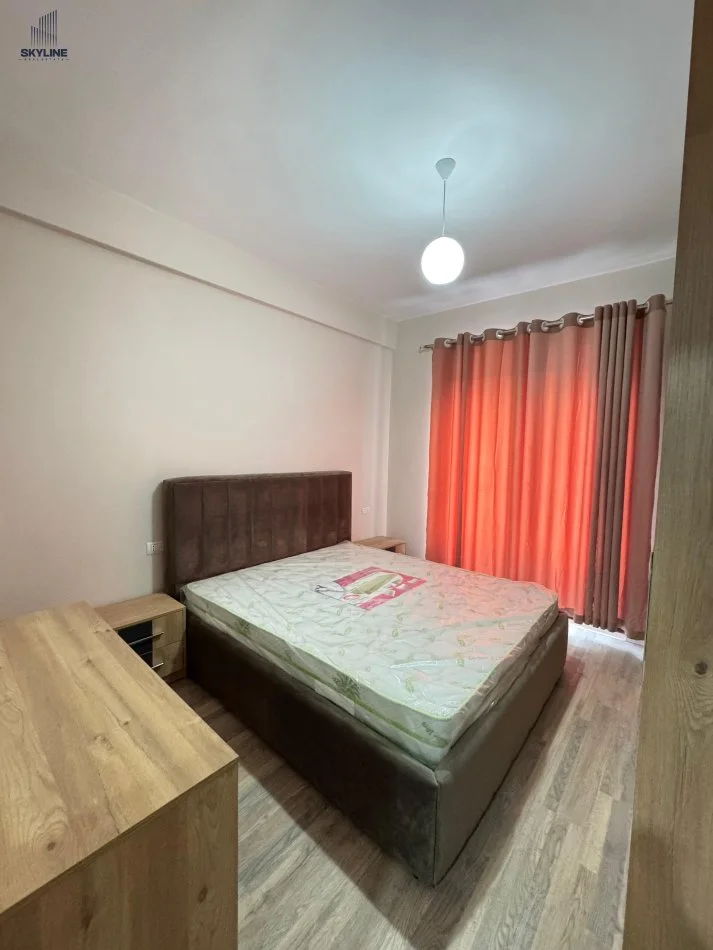 Tirane, jepet me qera apartament 2+1+Ballkon Kati 5, 500 € (Rezidenca Urban Gate)