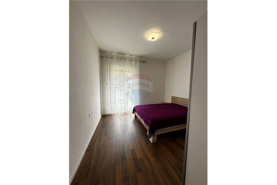 Tirane, jepet me qera apartament 1+1 , 60 m² (Liqeni i Thatë, Albania)