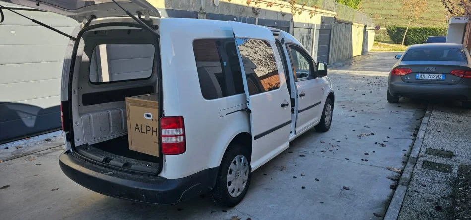 OKAZION !! Tirane, SHITET OSE NDERROHET VOLKSWAGEN CADY Nafte, e bardhë manuale Kondicioner 208.000 km 8.500 €