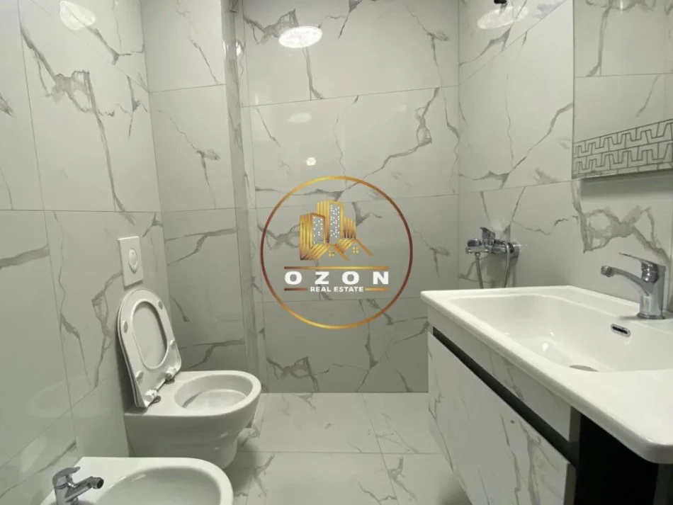 Tirane, jepet me qera apartament 2+1 Kati 4, 115 m² 500 € (Kopshti Botanik)