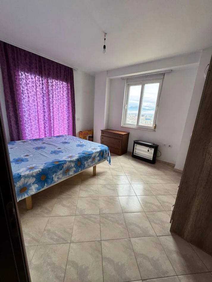 Tirane, jepet me qera apartament 2+1+Ballkon Kati 5, 109 m² 500 € (Kodra E Diellit 1)