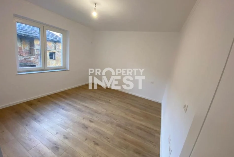 Tirane, shitet apartament 2+1+Aneks+Ballkon Kati 2, 83 m² 185.000 € (Rruga e Durresit)