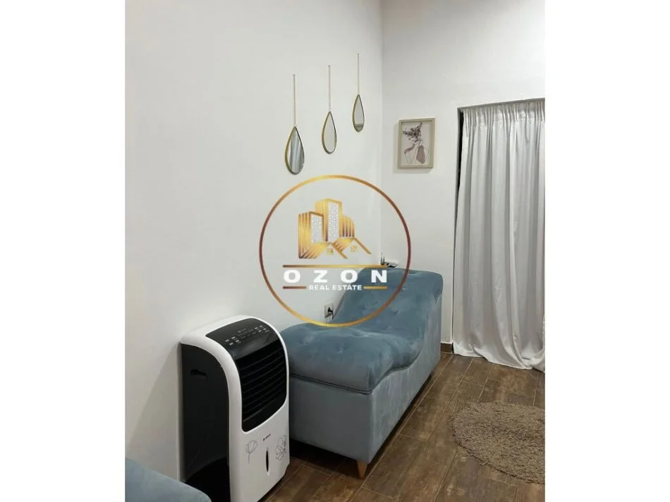 Ambient biznesi për qira në Qendër, përballë Parlamentit!