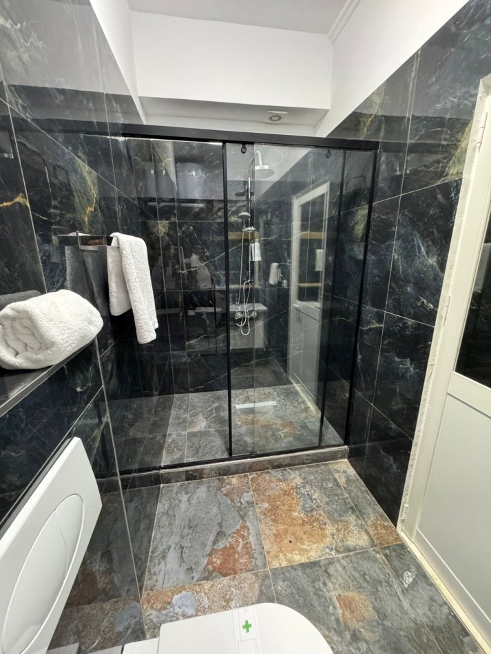 Tirane, jepet me qera apartament 1+1 Kati 2, 55 m² 750 € (Tefta Tashko Koco)