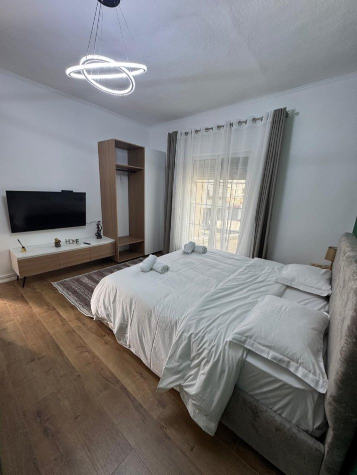 Tirane, jap me qera 1+1 Kati 2, 45 m² 550 € (Tefta Tashko Koco)