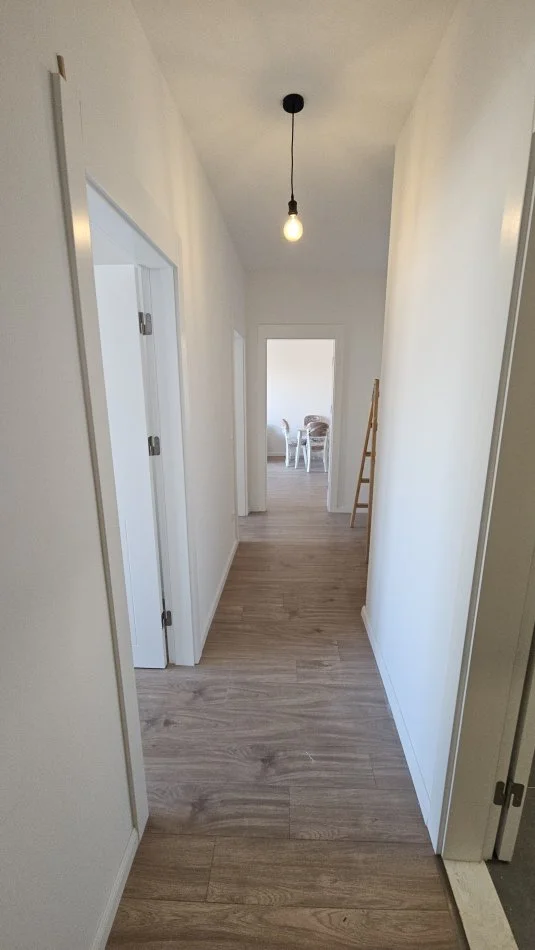 Tirane, jap me qera apartament 2+1 , 450 € (Selitë, Pranë Aku)