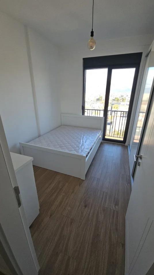 Tirane, jap me qera apartament 2+1 , 450 € (Selitë, Pranë Aku)