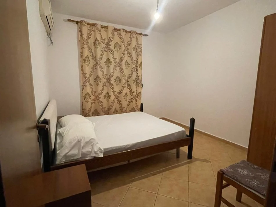 Vlore, jepet me qera apartament 1+1 Kati 8, 70 m² 250 € (Skele afer "Rosman Lala")
