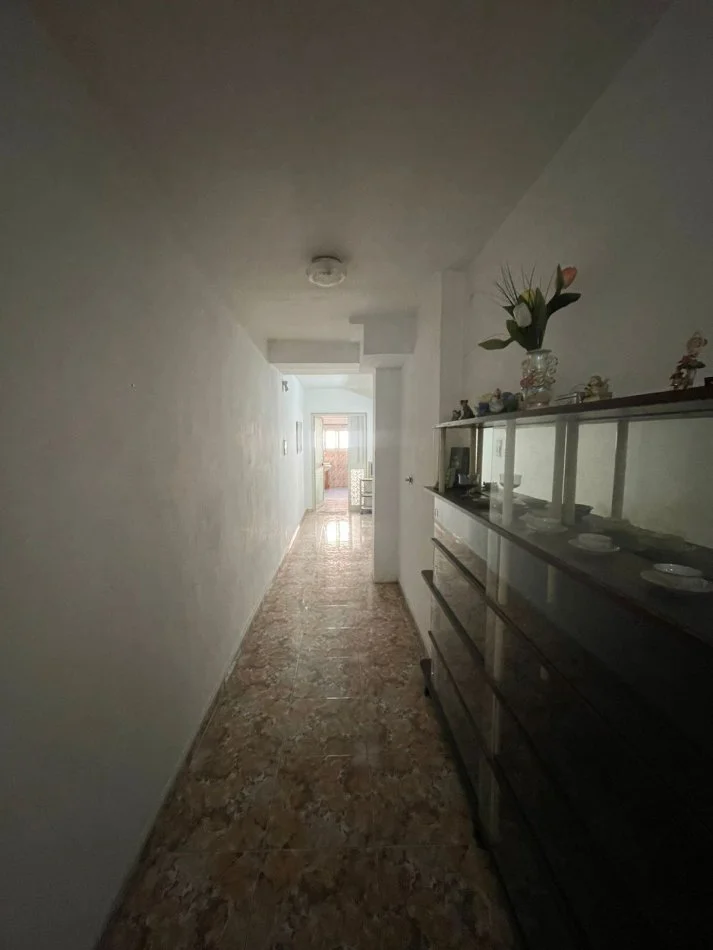 Durres, shitet apartament 3+1+Aneks+Ballkon Kati 3, 154 m² 120.000 € (Markata)