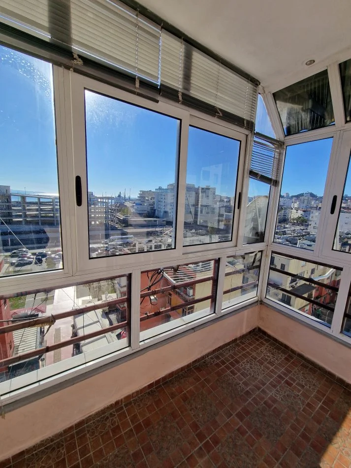 Durres, jepet me qera apartament 2+1+Ballkon Kati 7, 88 m² 400 € (UKD| Durres)