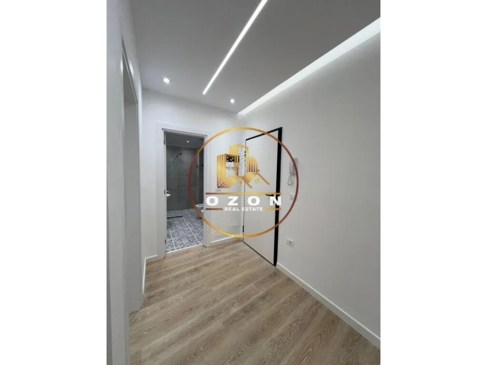 Apartament i pershtatshem per zyra,biznese 1+1 për Qira në Myslym Shyri, Tiranë