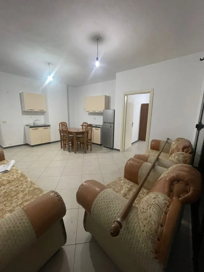 Tirane, jepet me qera 1+1+Ballkon Kati 7, 77 m² 350 € (Astir)