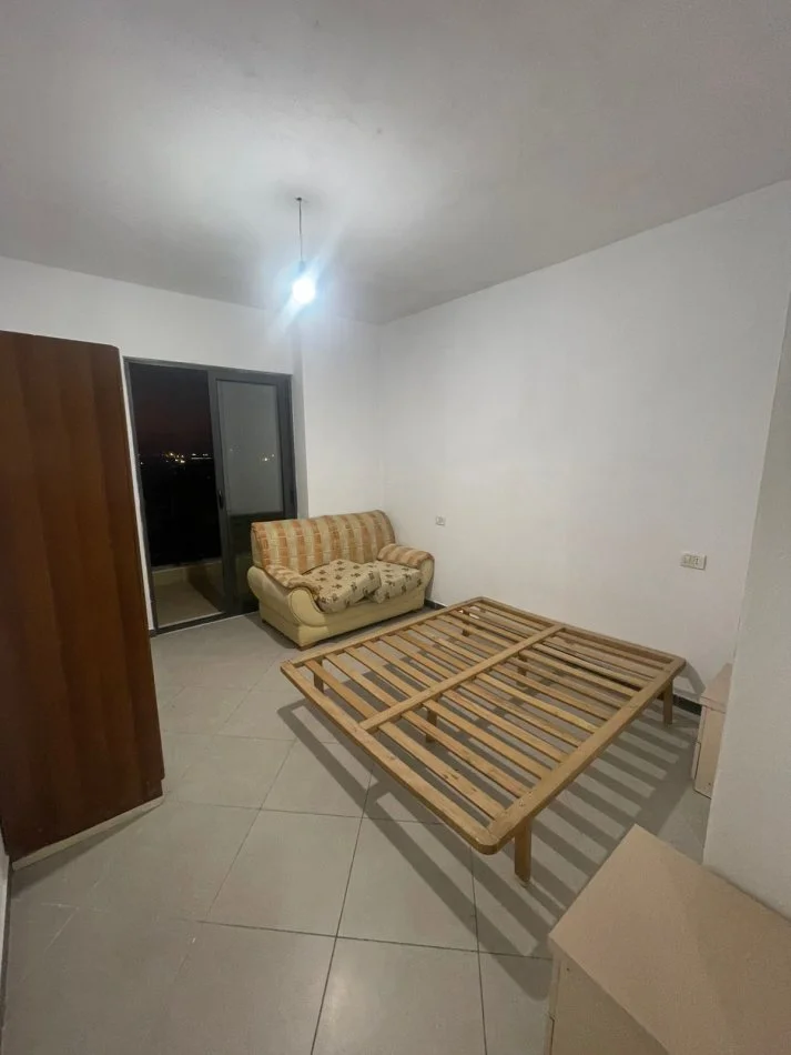 Tirane, jepet me qera apartament 1+1 Kati 7, 77 m² 350 € (ASTIR)