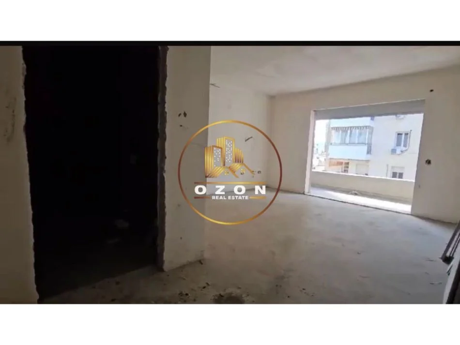 Apartament 2+1+2 për Shitje në Pazari I ri, Tirana!