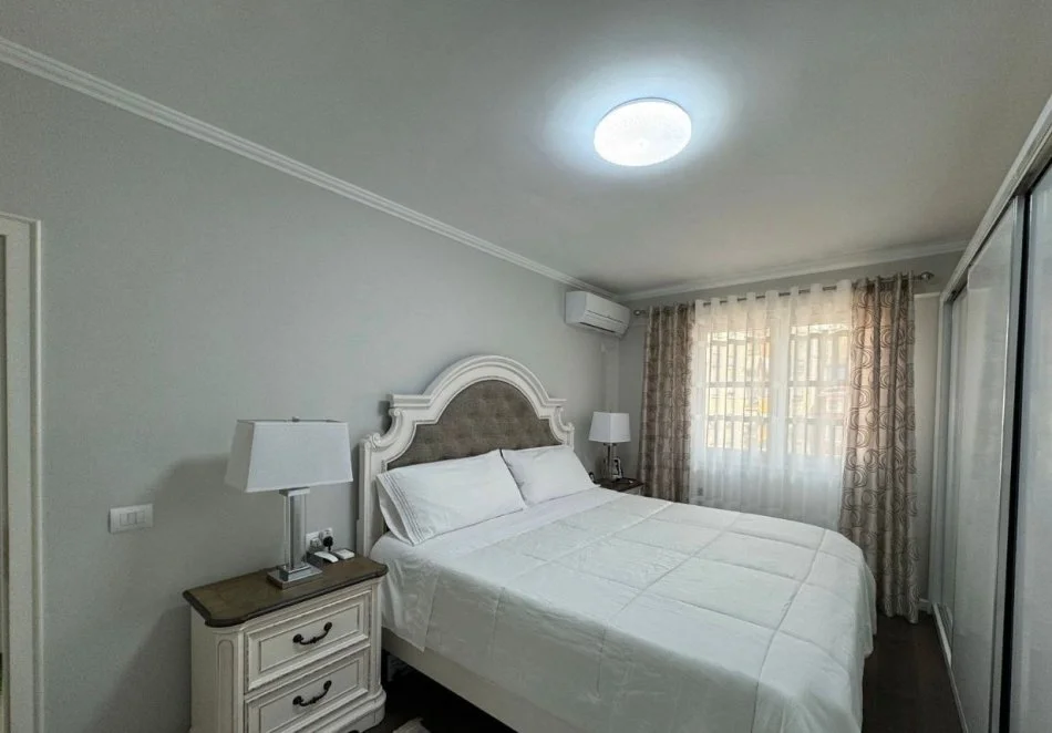 Tirane, shitet apartament 2+1+Aneks+Ballkon Kati 4, 113 m² 280.000 € (rruga barrikadave)