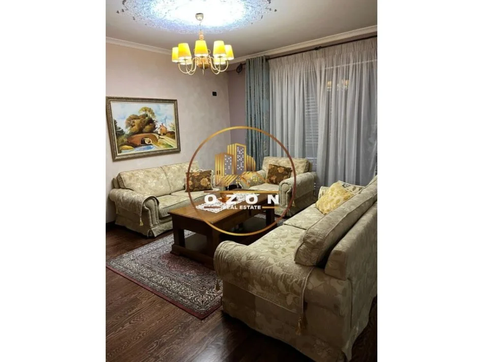 Apartament per Qera 3+1+2, Rruga Kavajes!