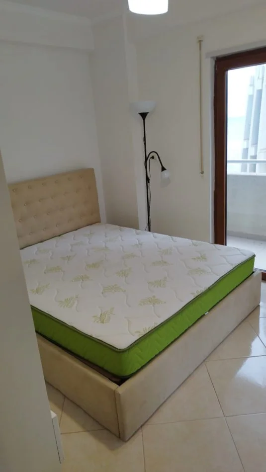 Durres, jepet me qera apartament 2+1+Aneks+Ballkon Kati 9, 97 m² 500 € 